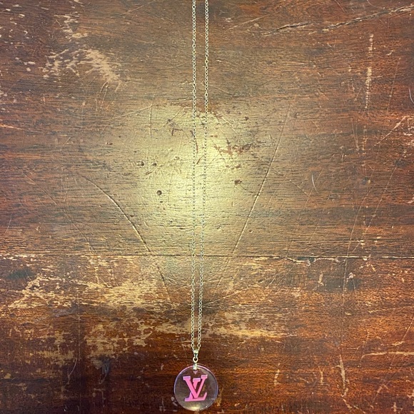 Louis Vuitton clear pendant necklace 2002 release - Picture 2 of 6